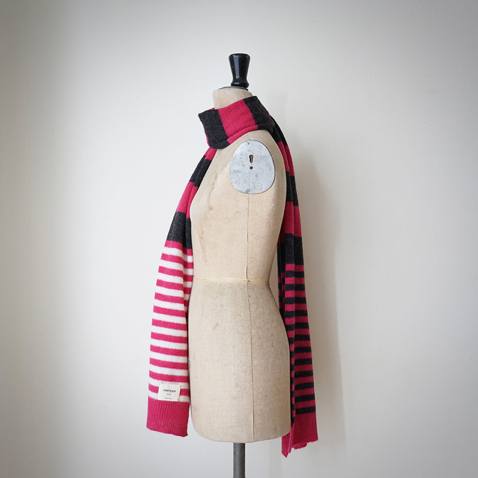 【新品未使用】Border muffler pink border あさぎーにょ 新品未使用】Border muffler pink border あさぎーにょ
